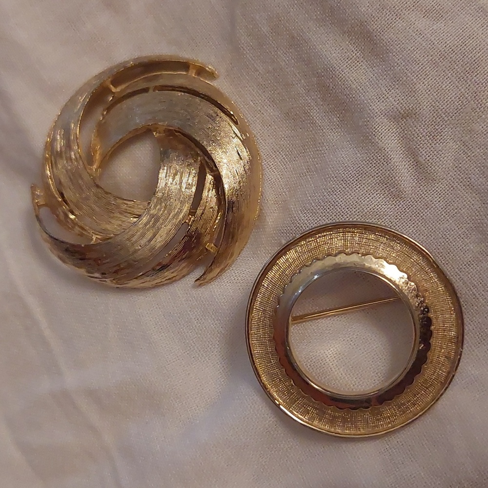 Vintage Coro Brooch